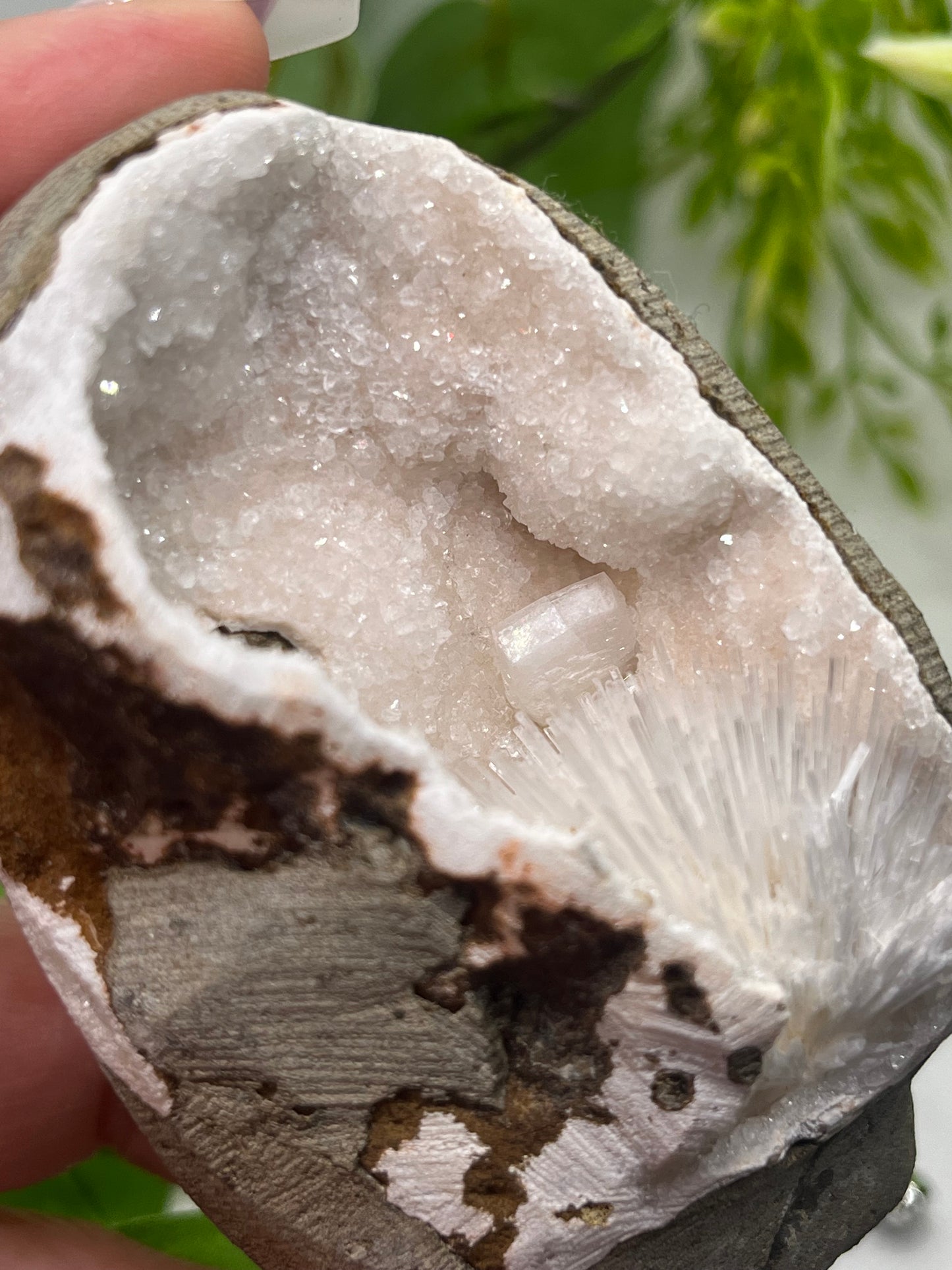Scolecite geode P