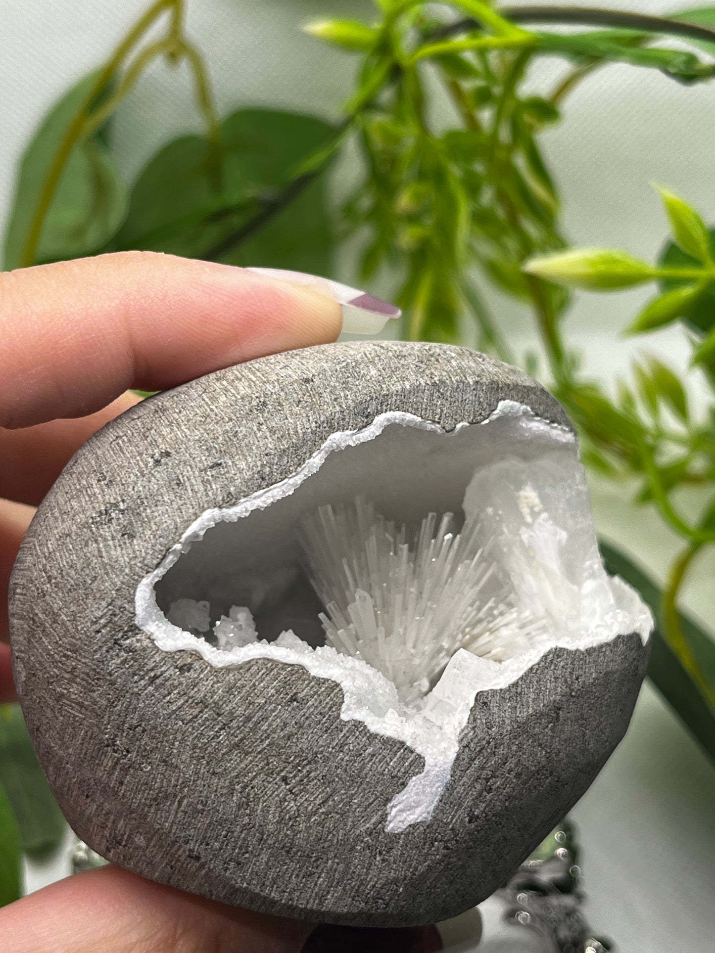 Scolecite geode C