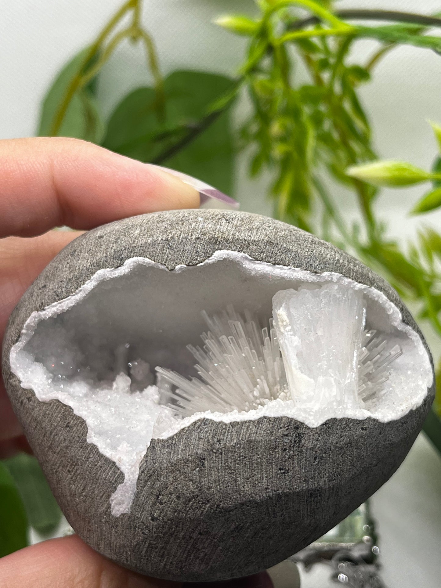 Scolecite geode C