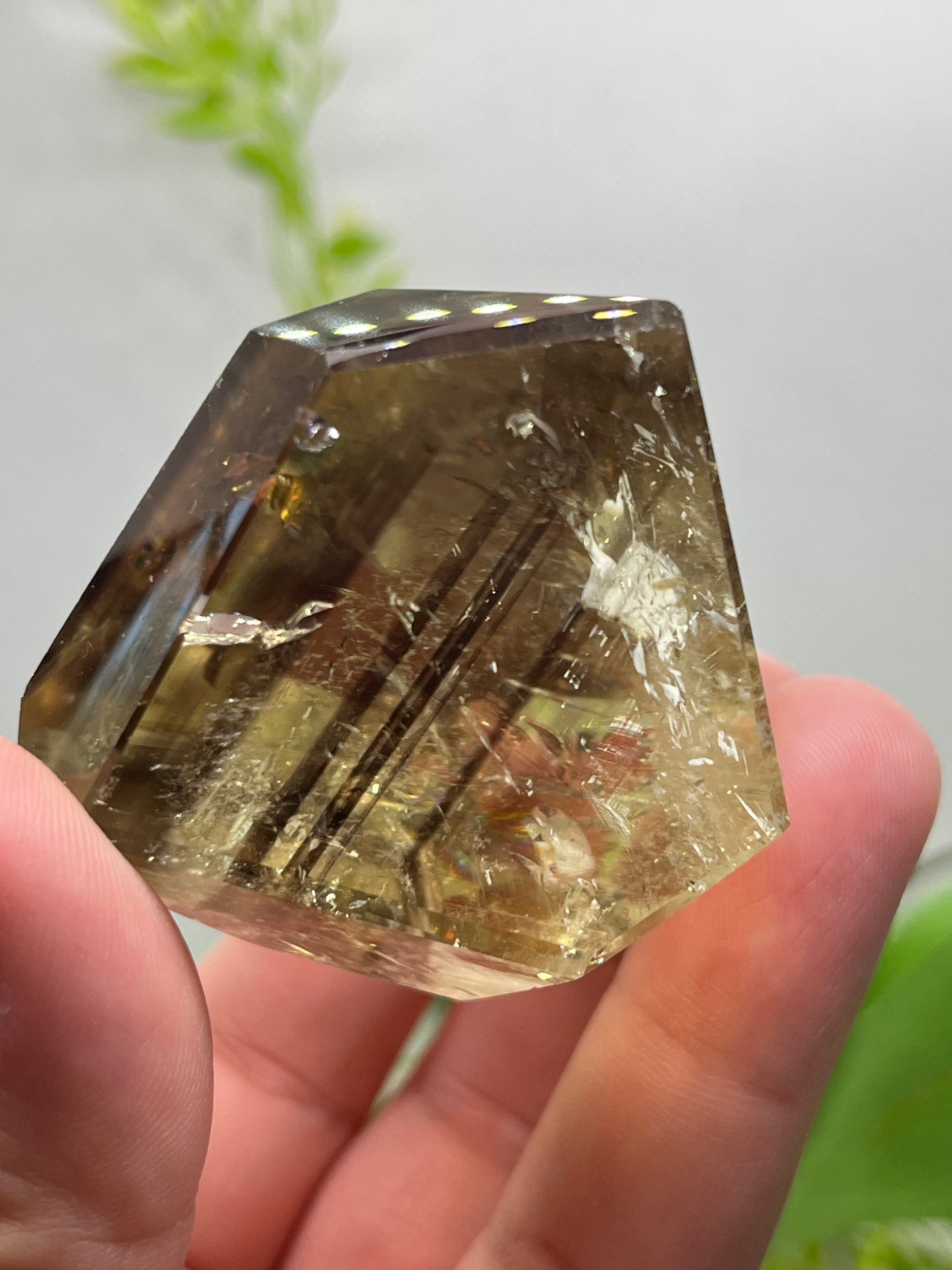 Lemon quartz with Phantoms (B)