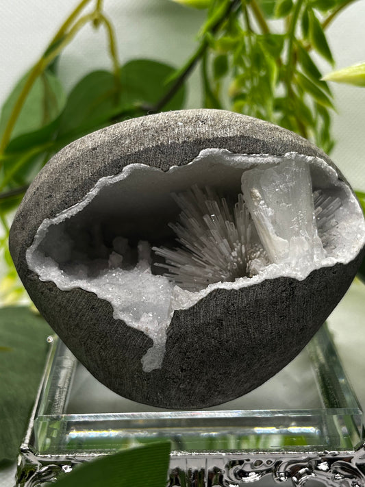 Scolecite geode C