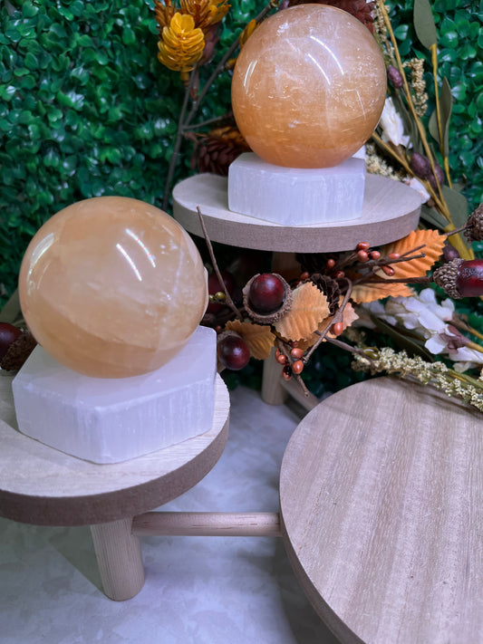 Satin spar sphere stands